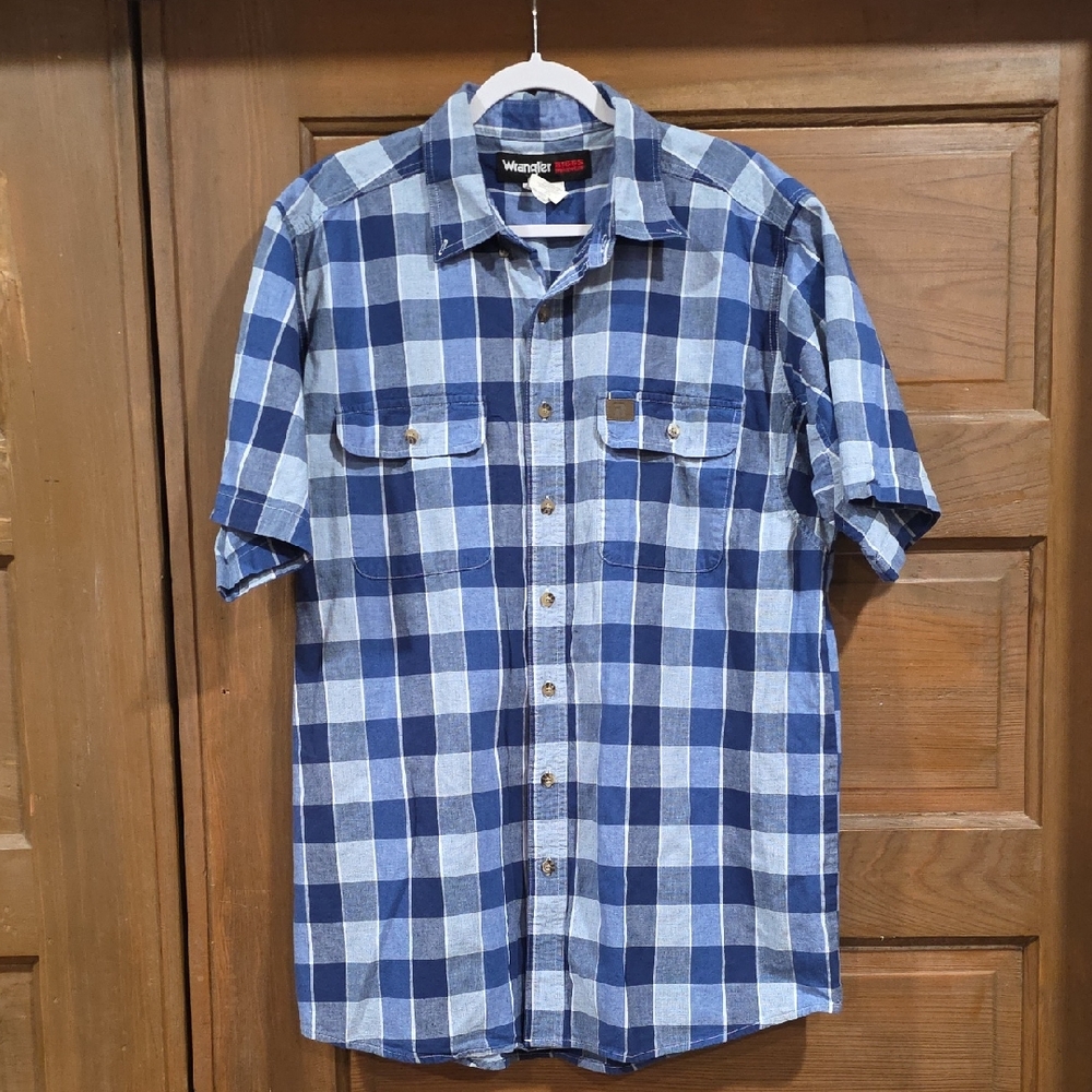 Wrangler Men's Casual Blue Plaid Shirt